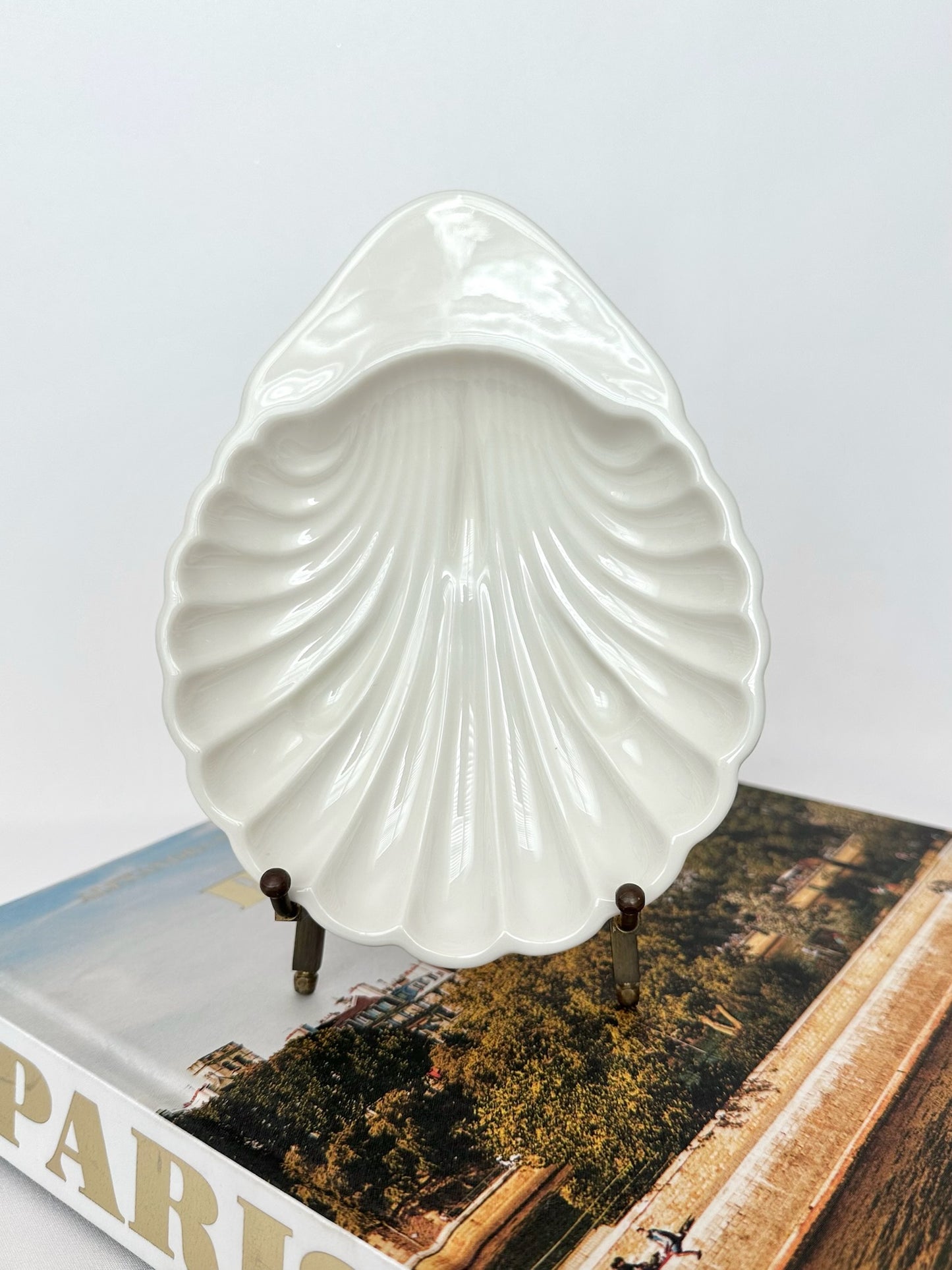 Lennie Clamshell Trinket Dish