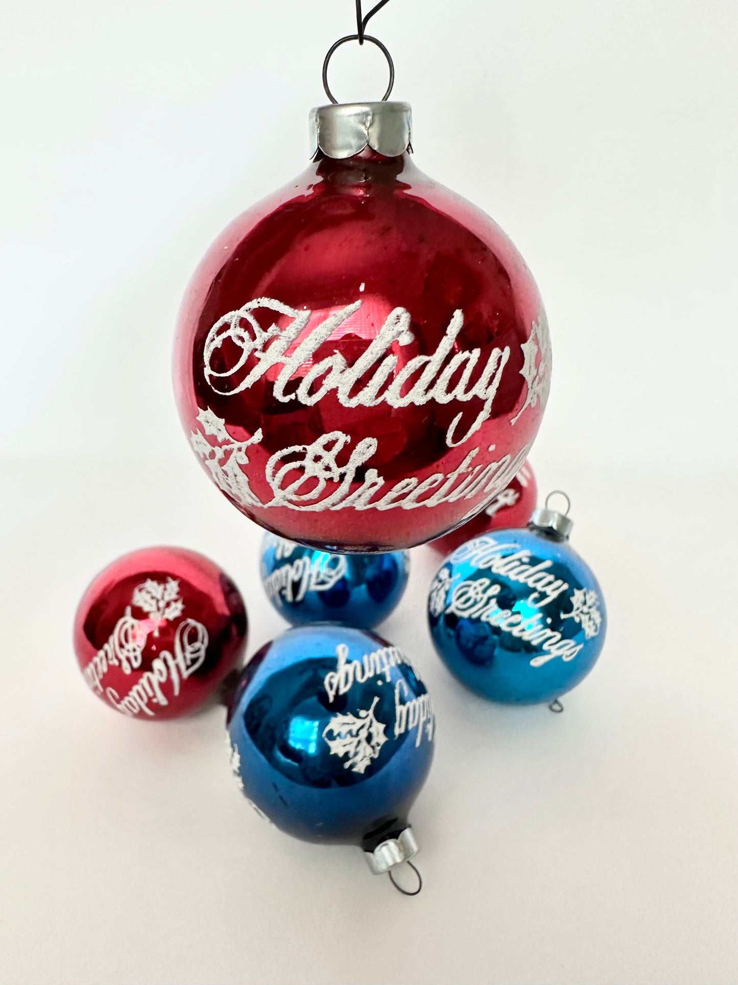 Holiday Greetings Ornaments
