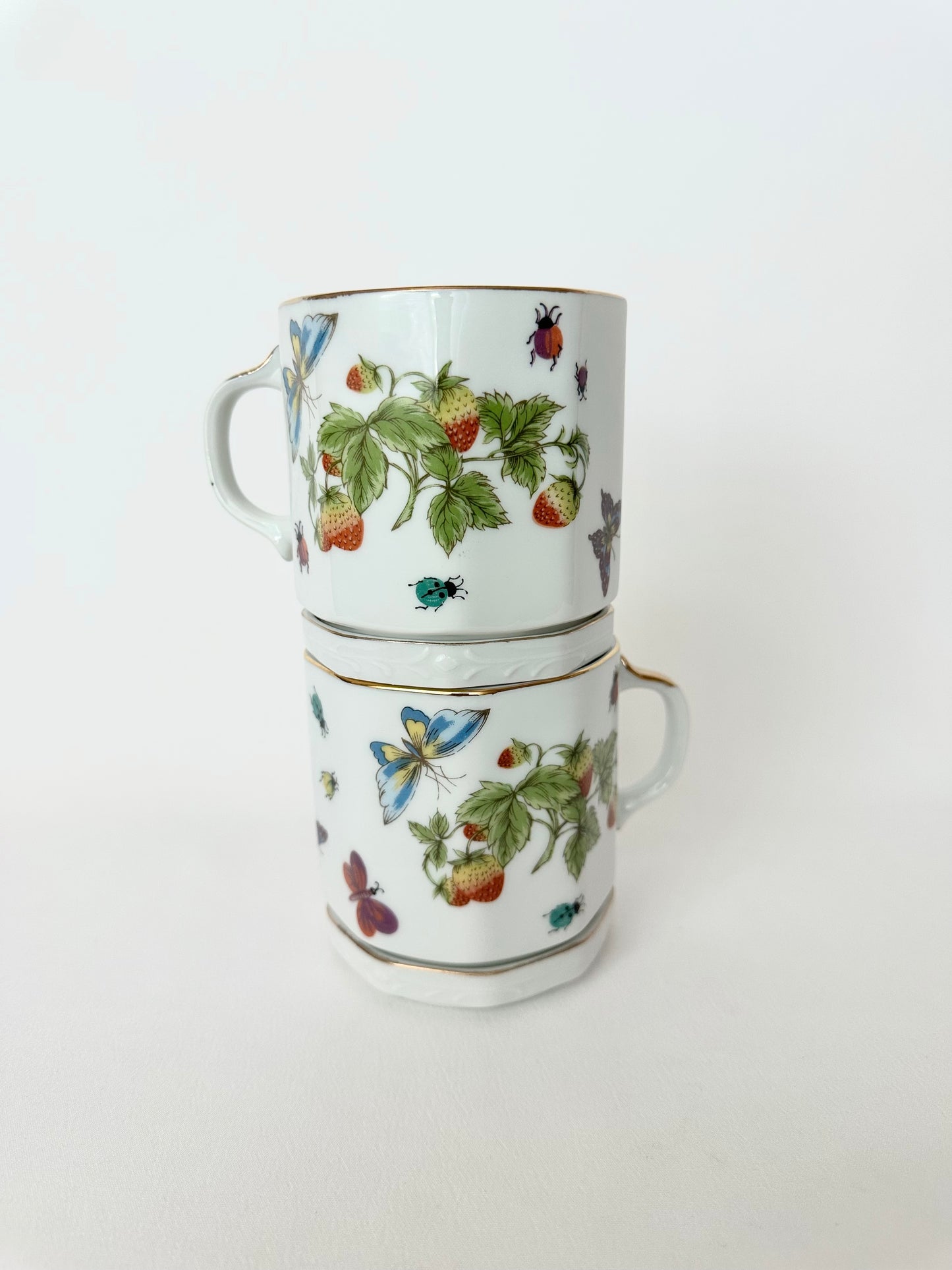 Beri Coffee Cups & Coasters