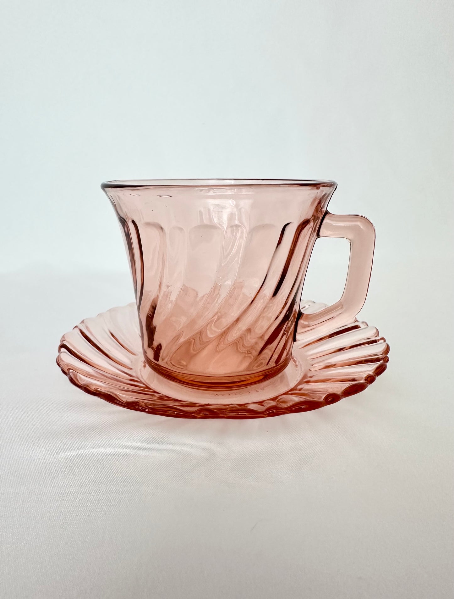 Nancy Swirl Teacups & Saucers