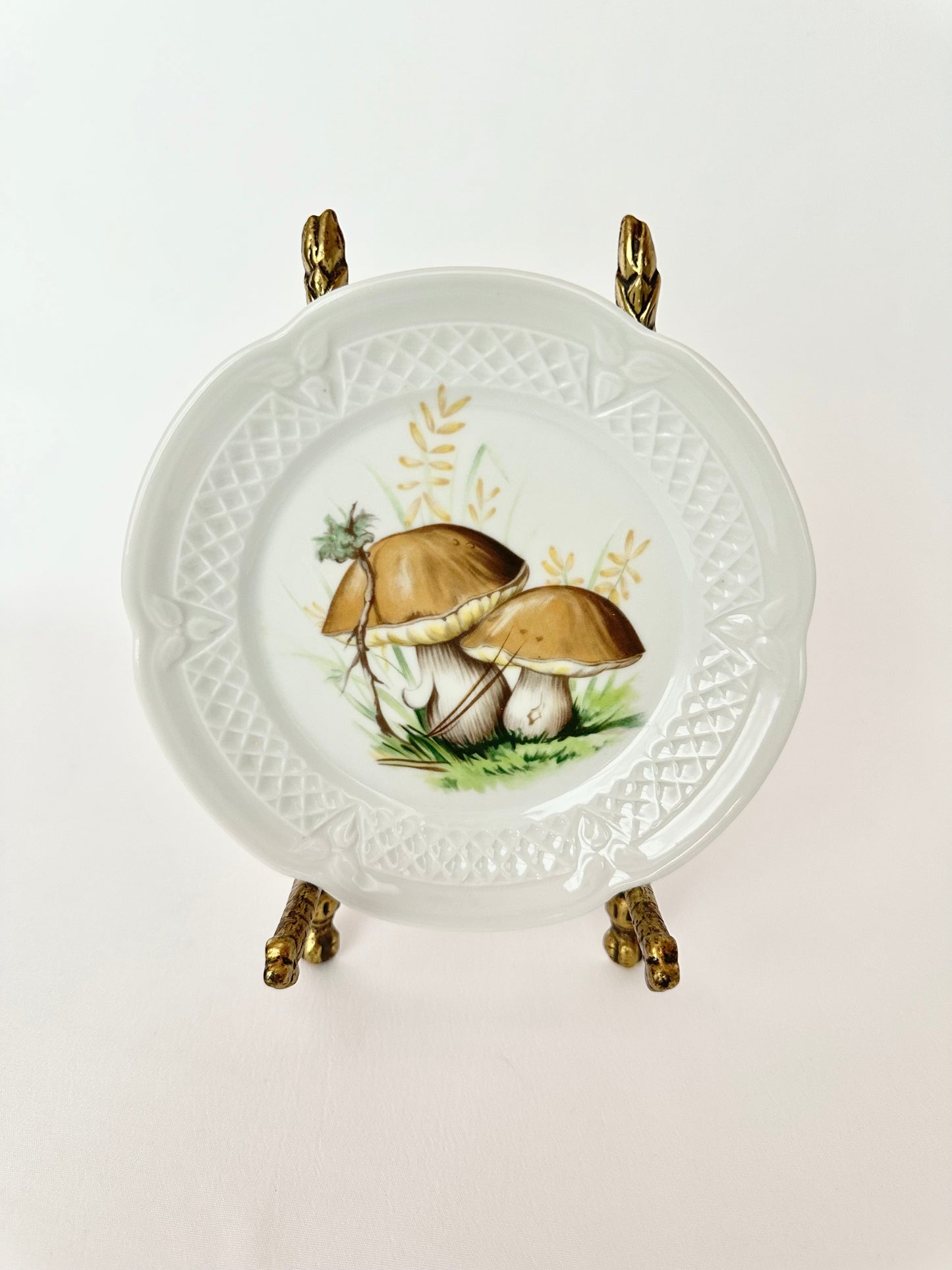 Louisa Canapé Plates