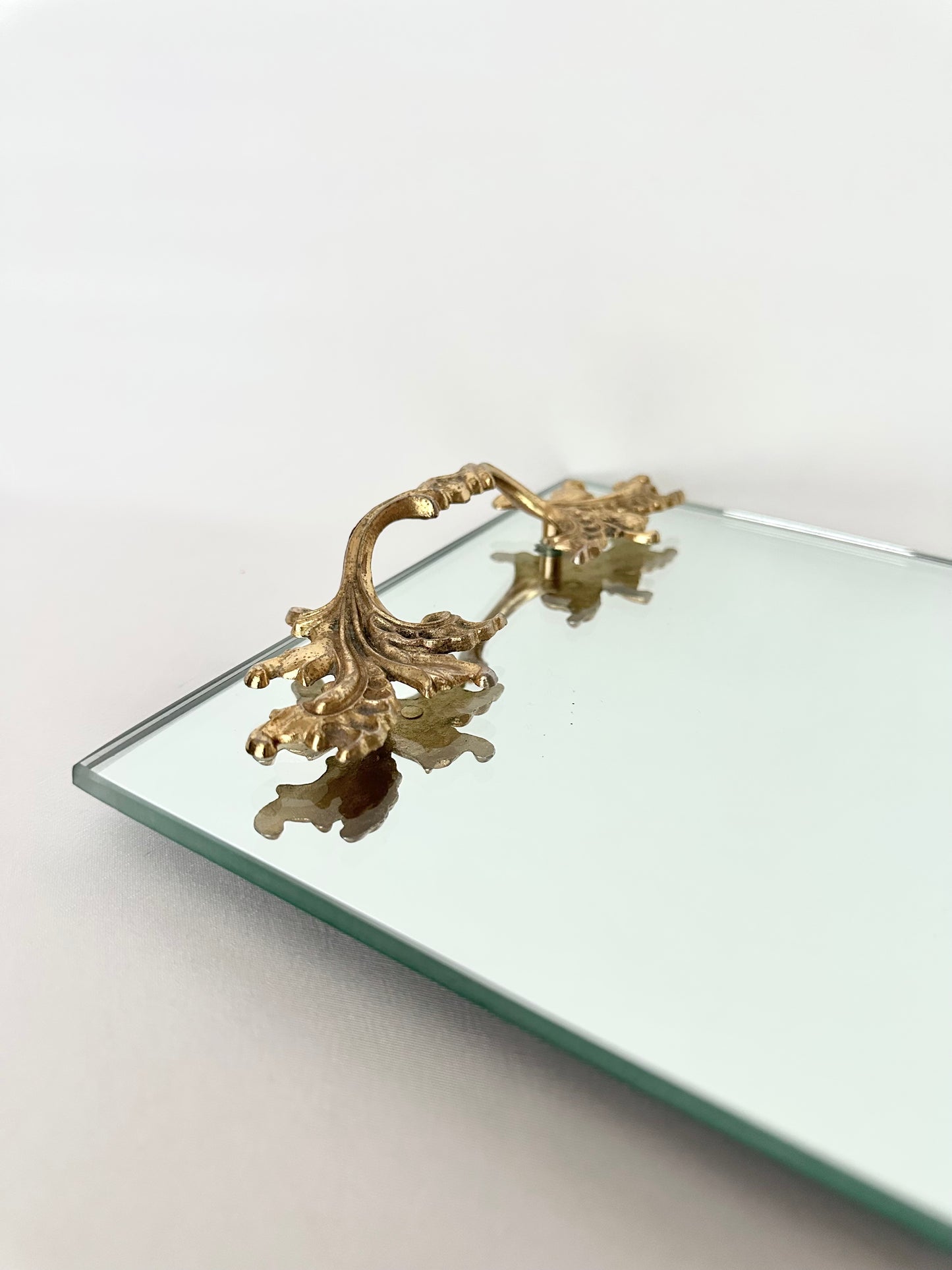 Helene Mirrored Vanity Tray
