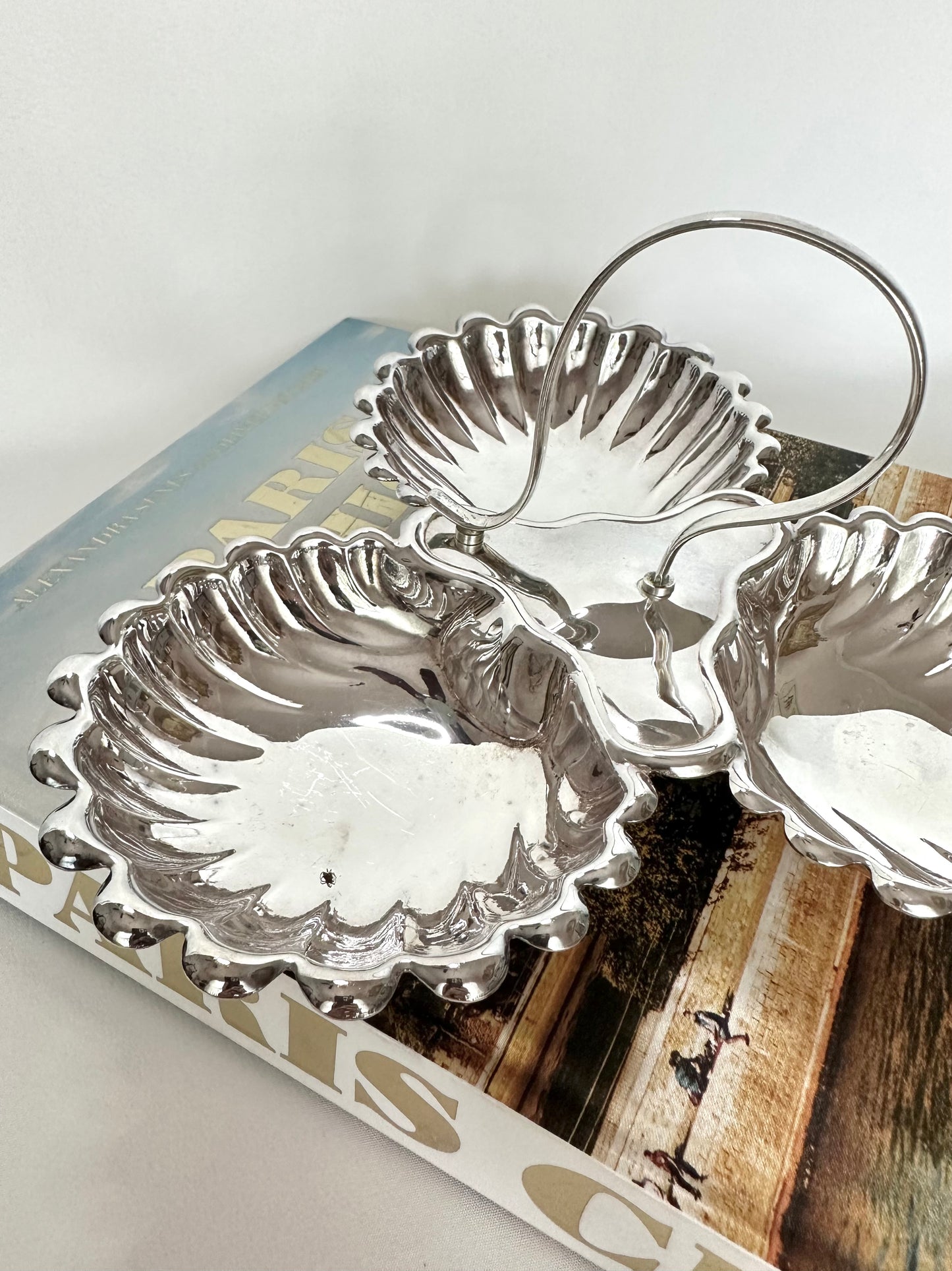 Isadora Silverplate Shell Server