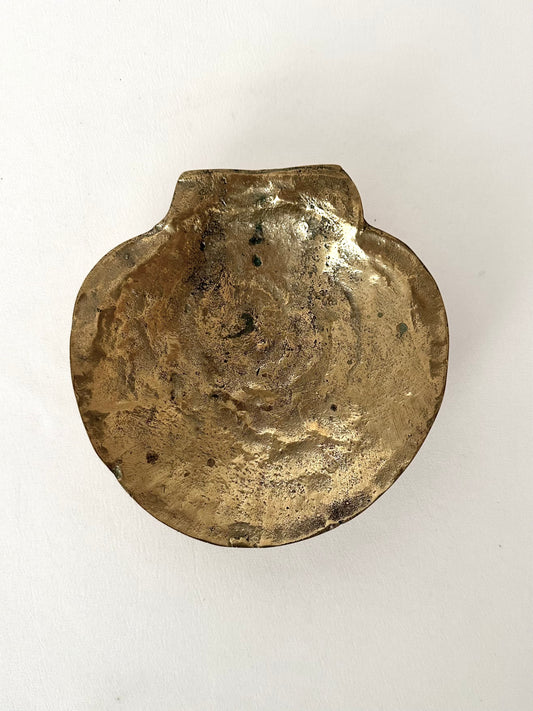 Vintage brass clamshell trinket dish