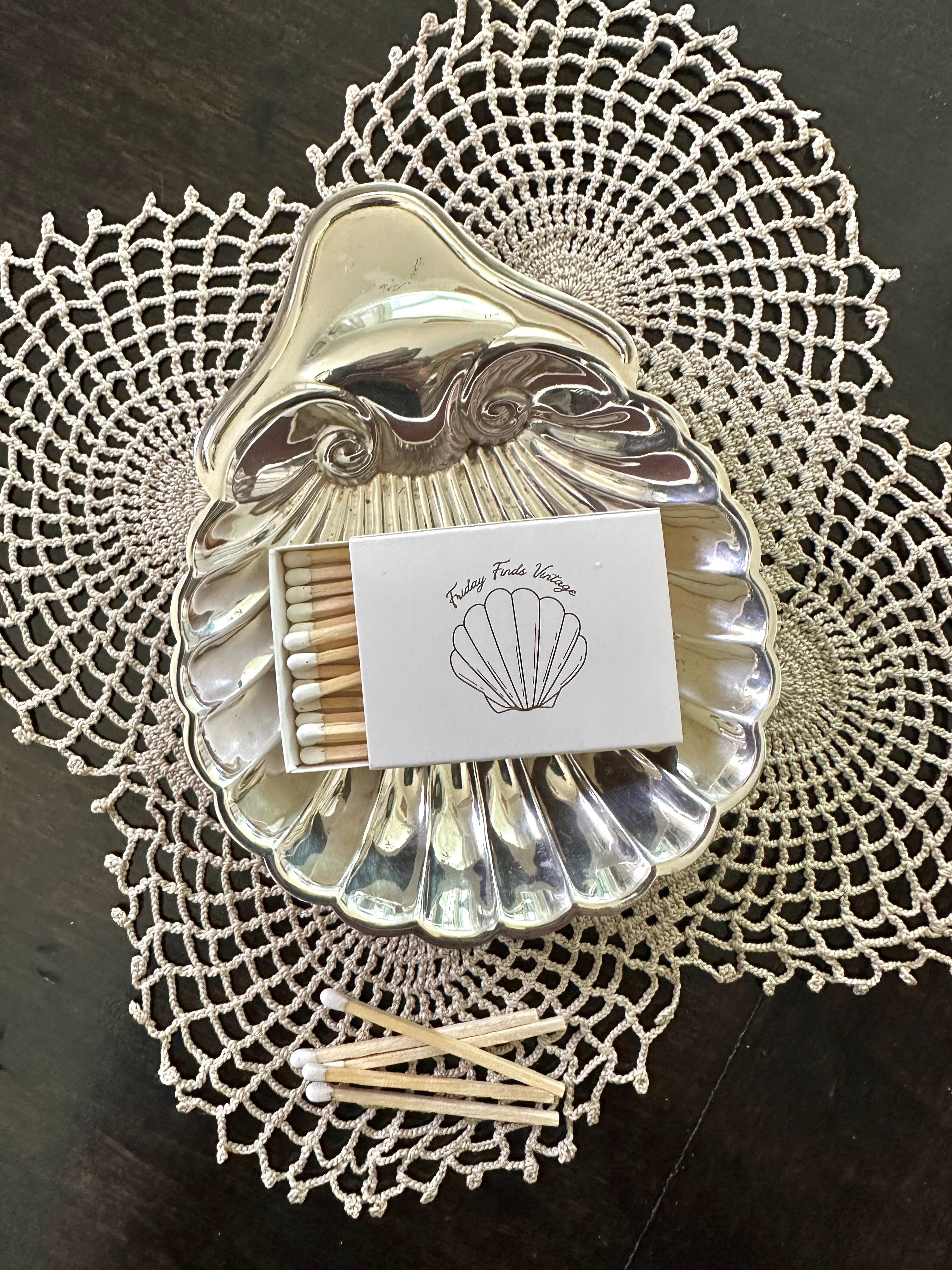 Shells Friday Signature Shell 03 – Friday Finds Vintage