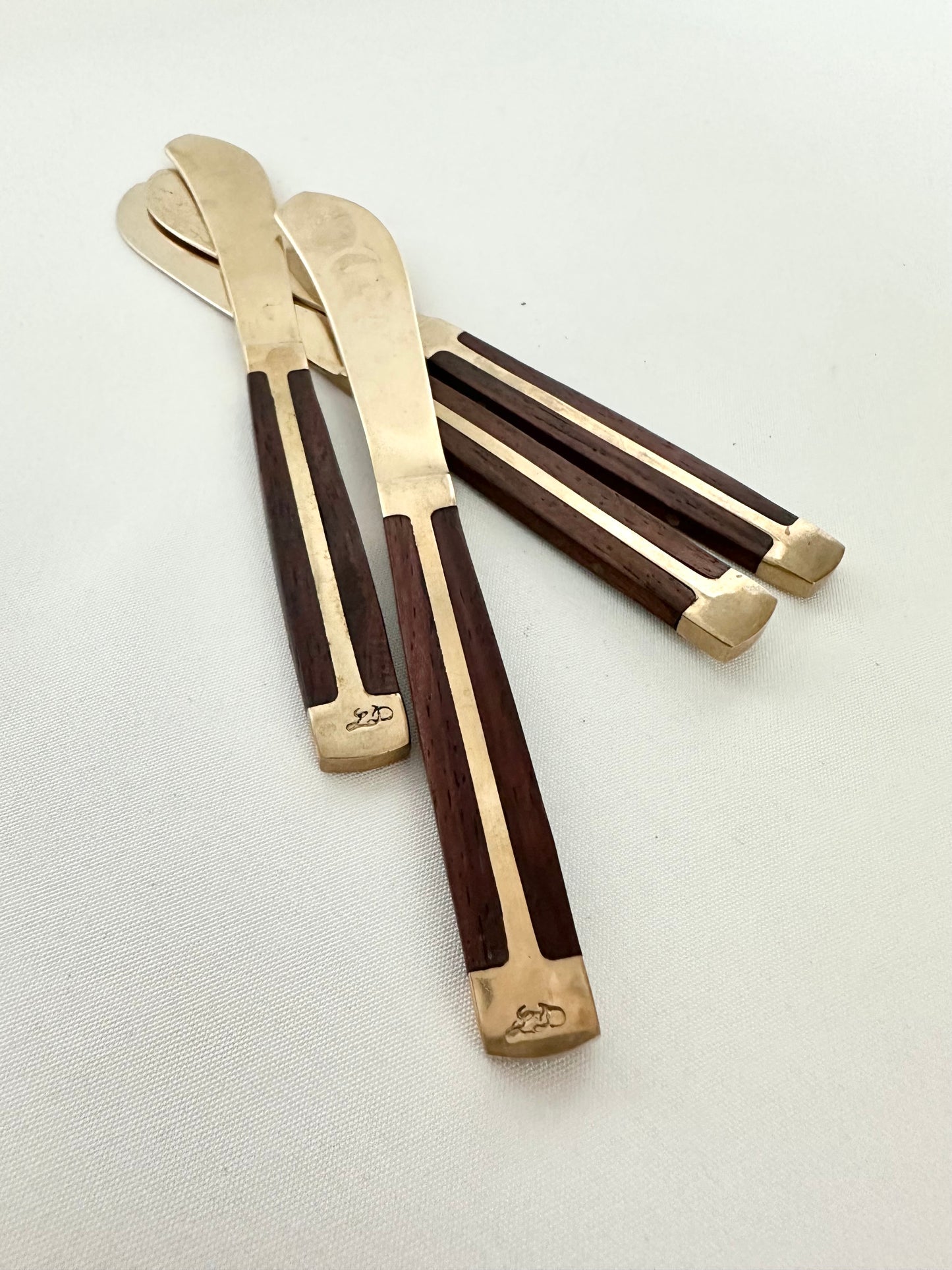 Yasmin Spreader Knives