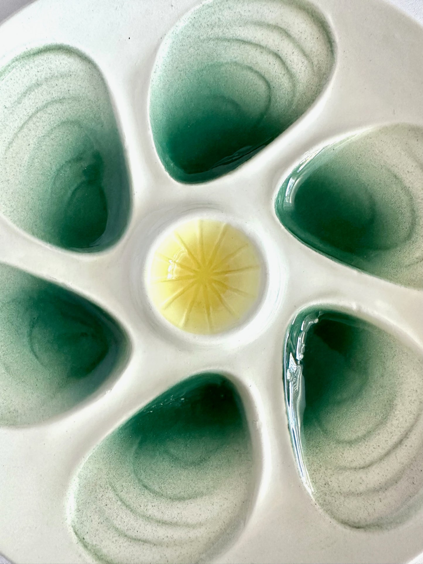 Celandine Oyster Plate