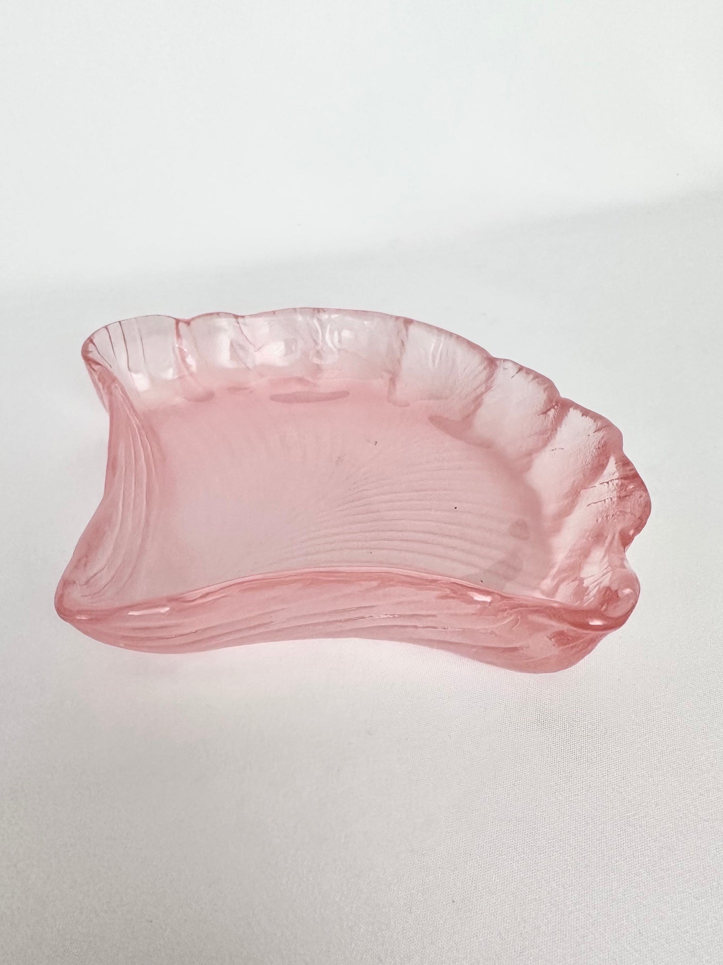 Meri Satin Shell Dish