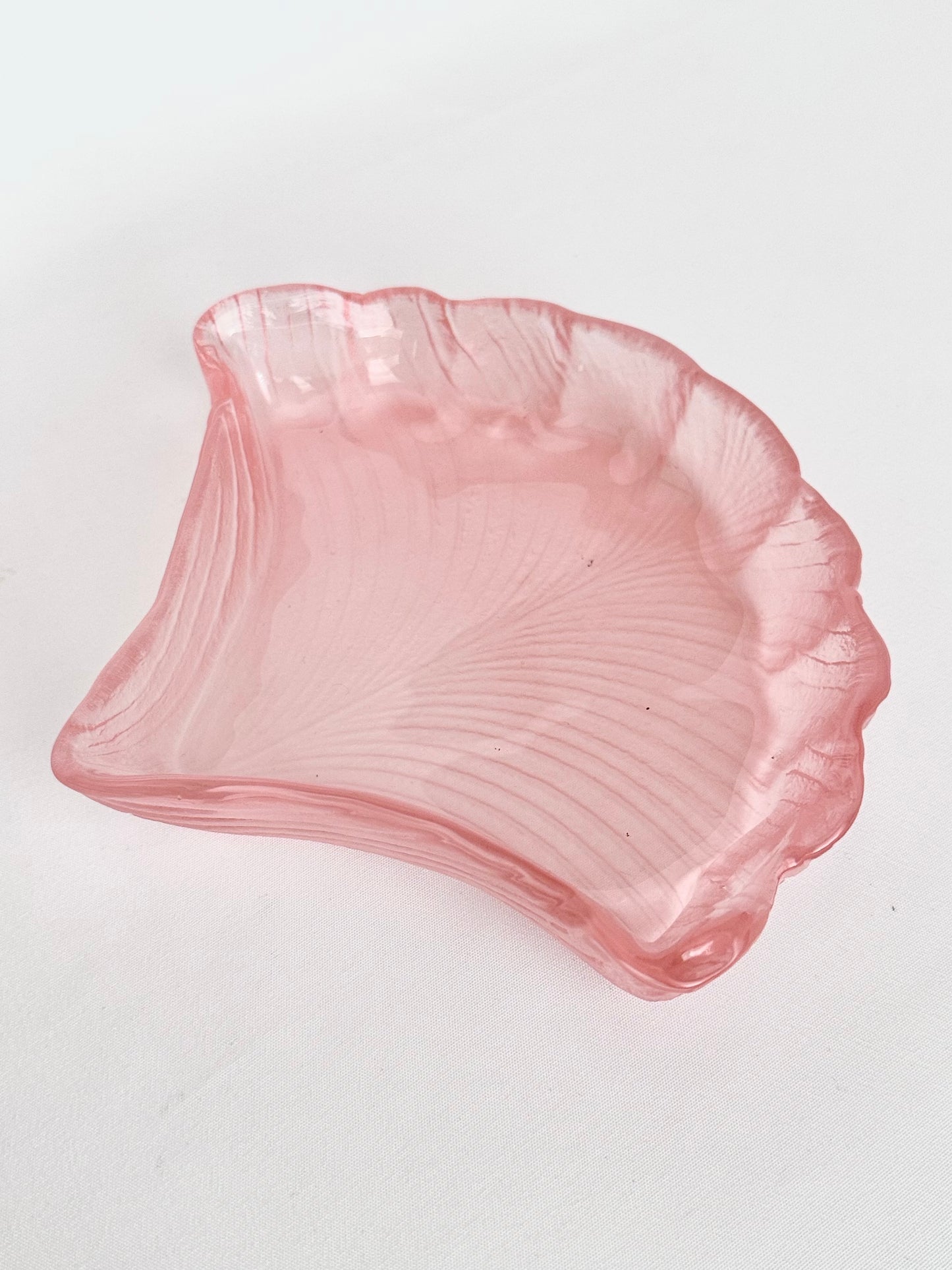 Meri Satin Shell Dish