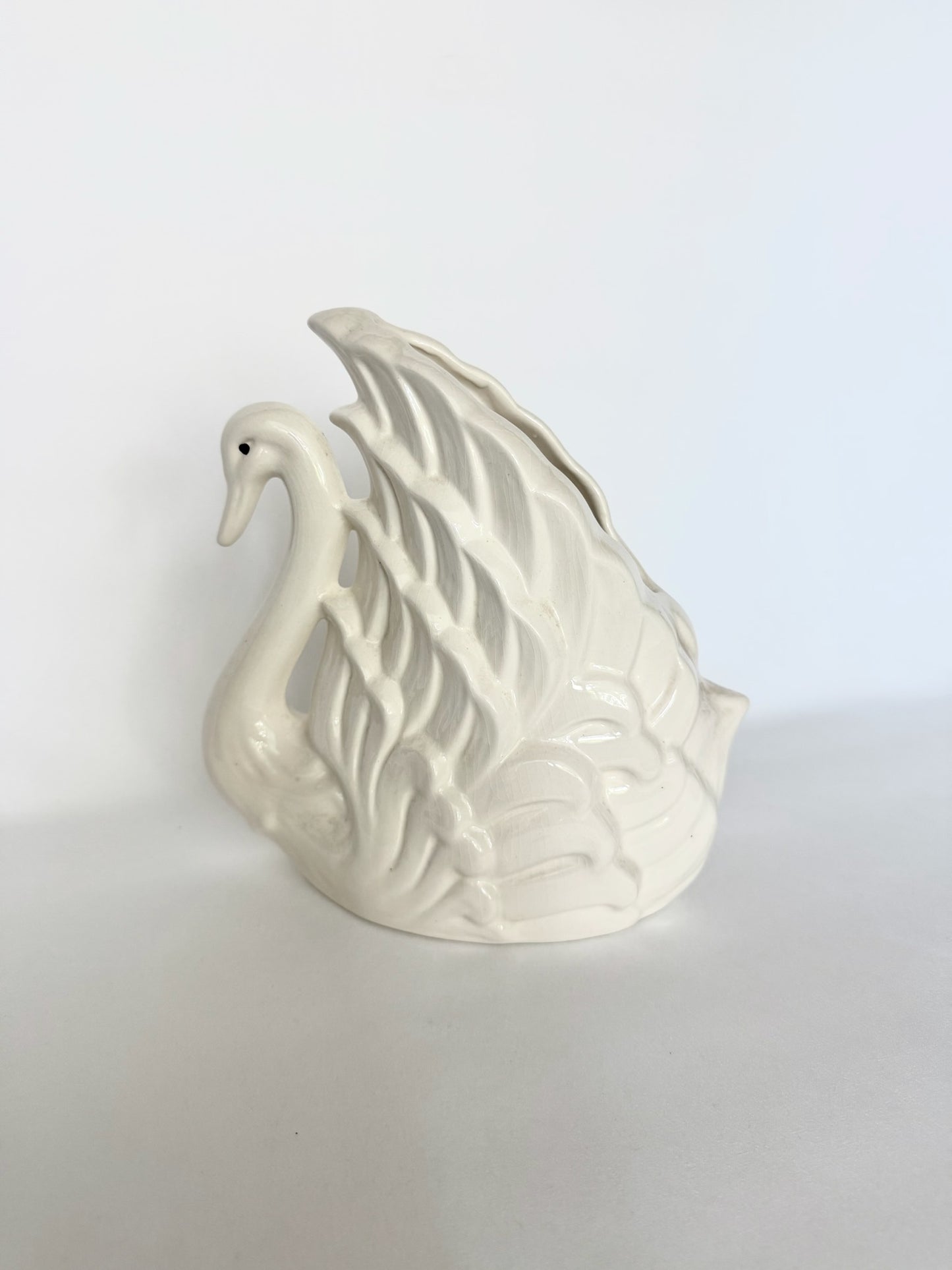 Jules Swan Vase