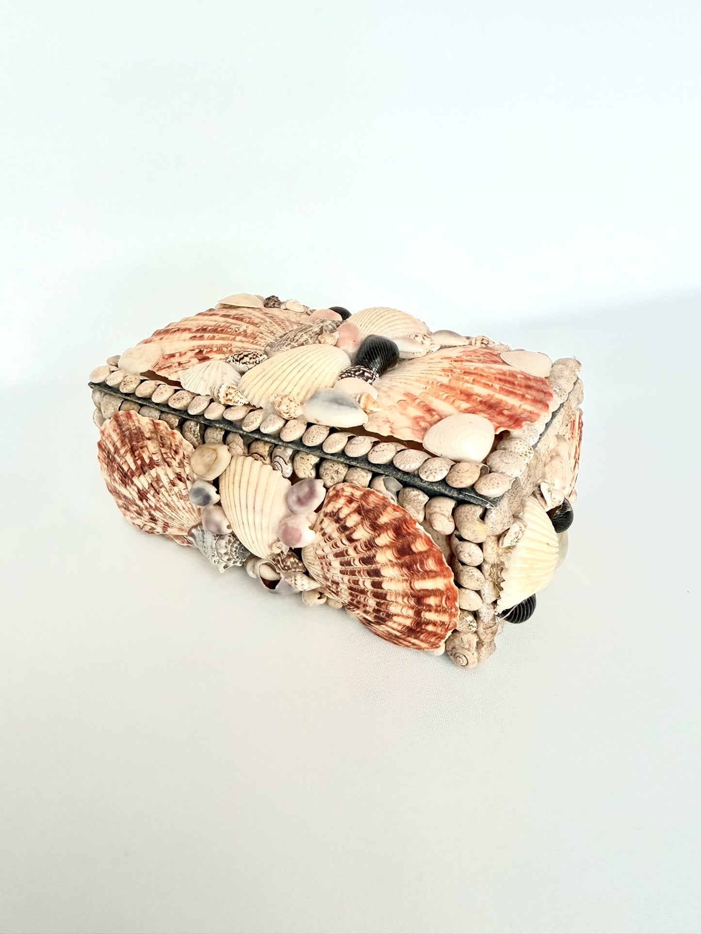 Atticus Shell Box