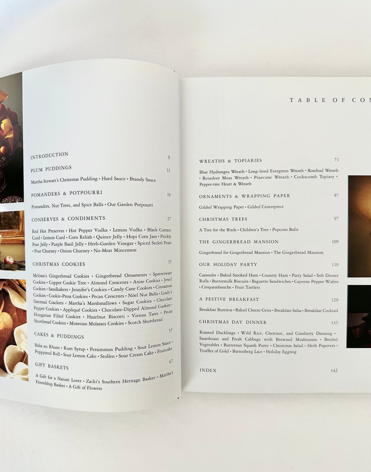 Martha Stewart's Christmas Book