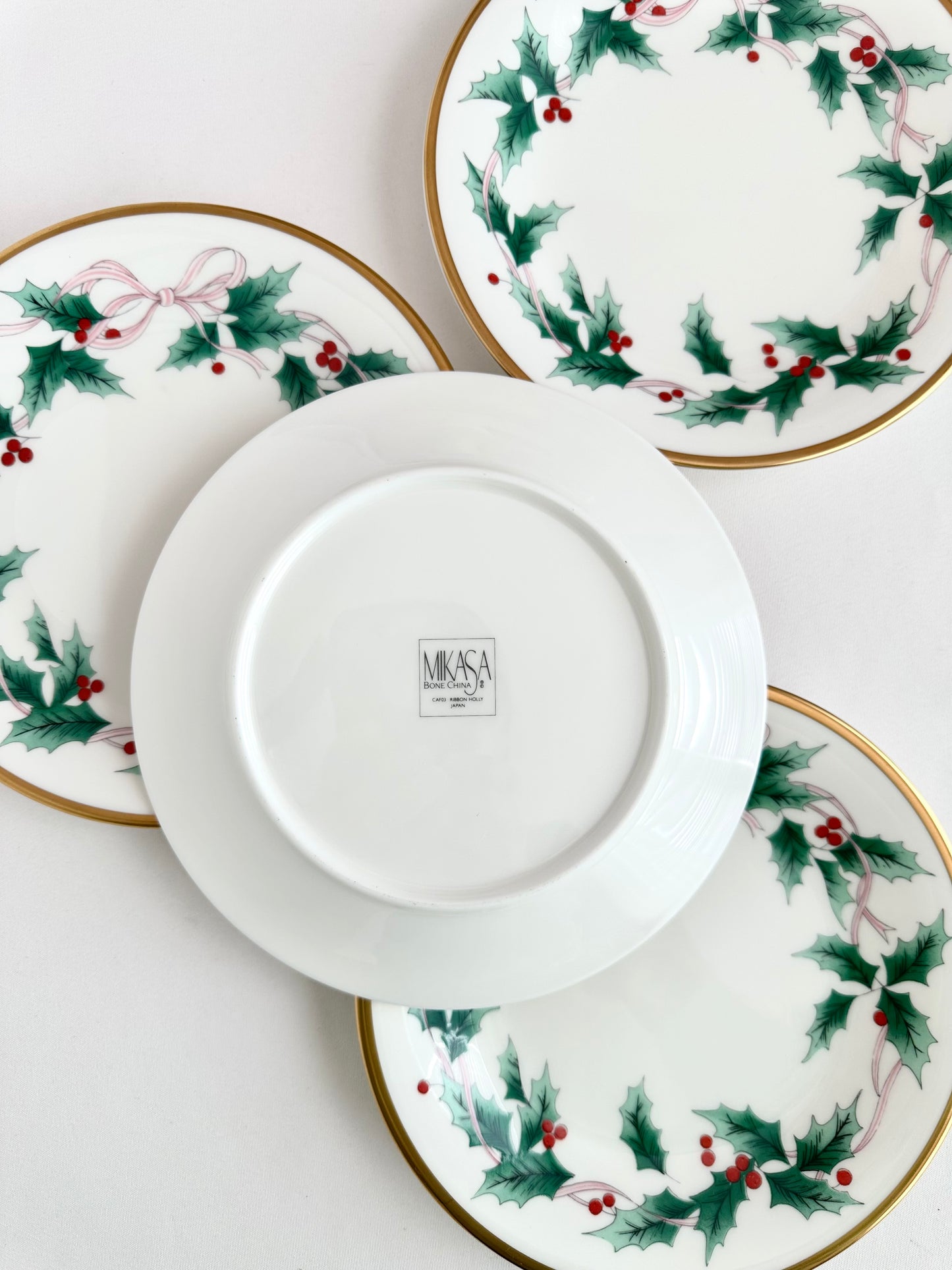 Holly Snack Plates