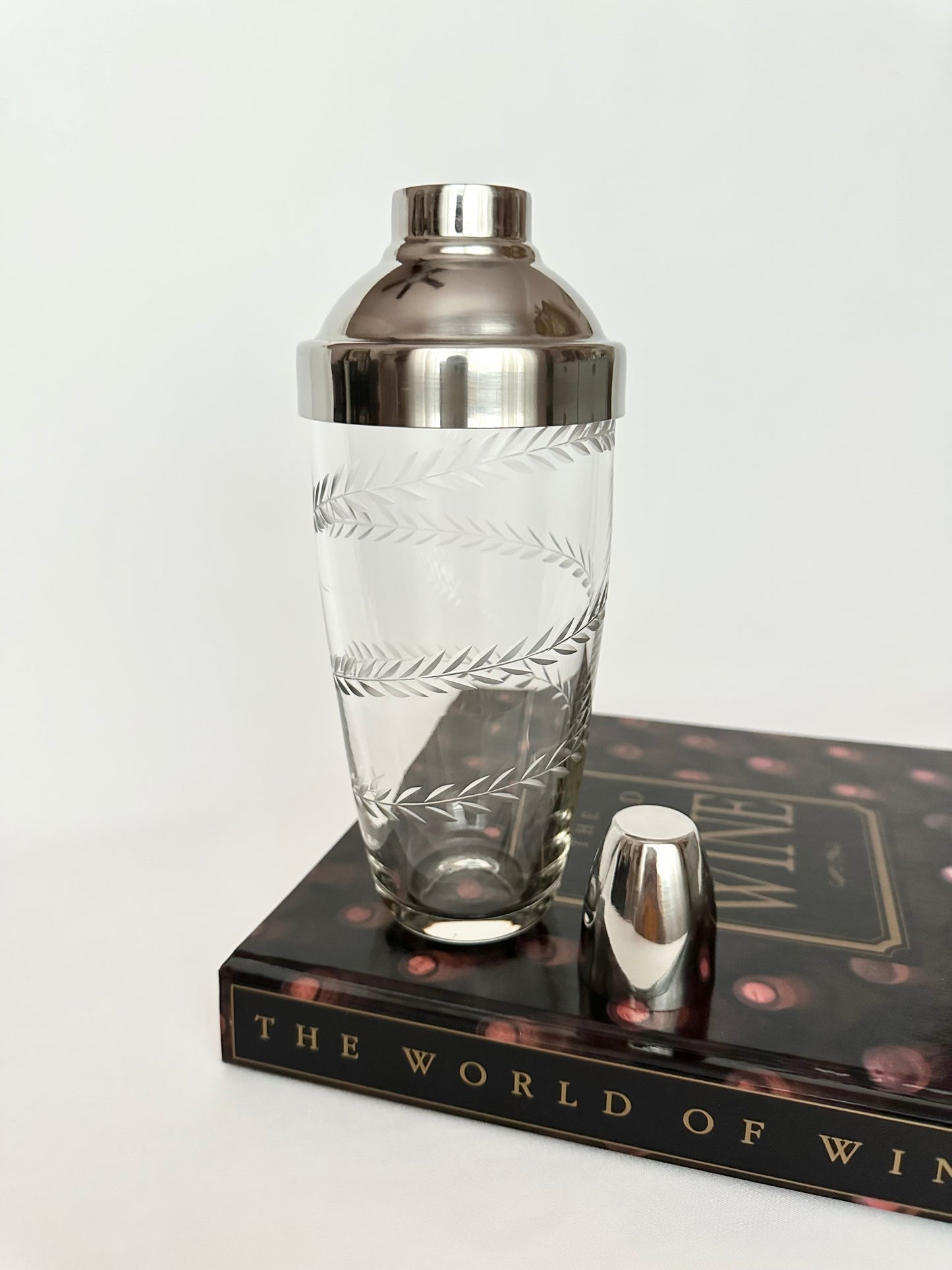 Laurel Cocktail Shaker