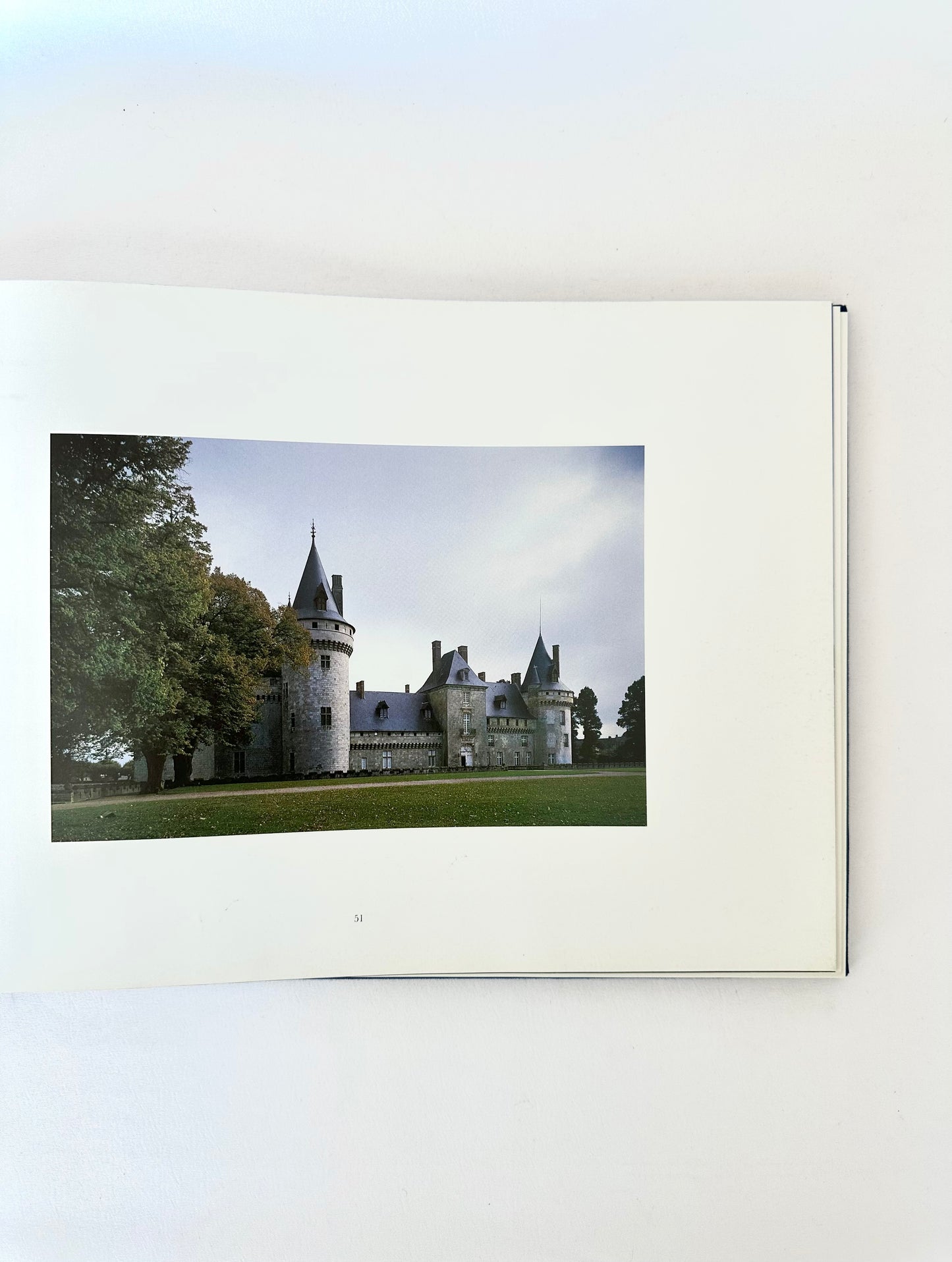 Chateaux of the Loire Book