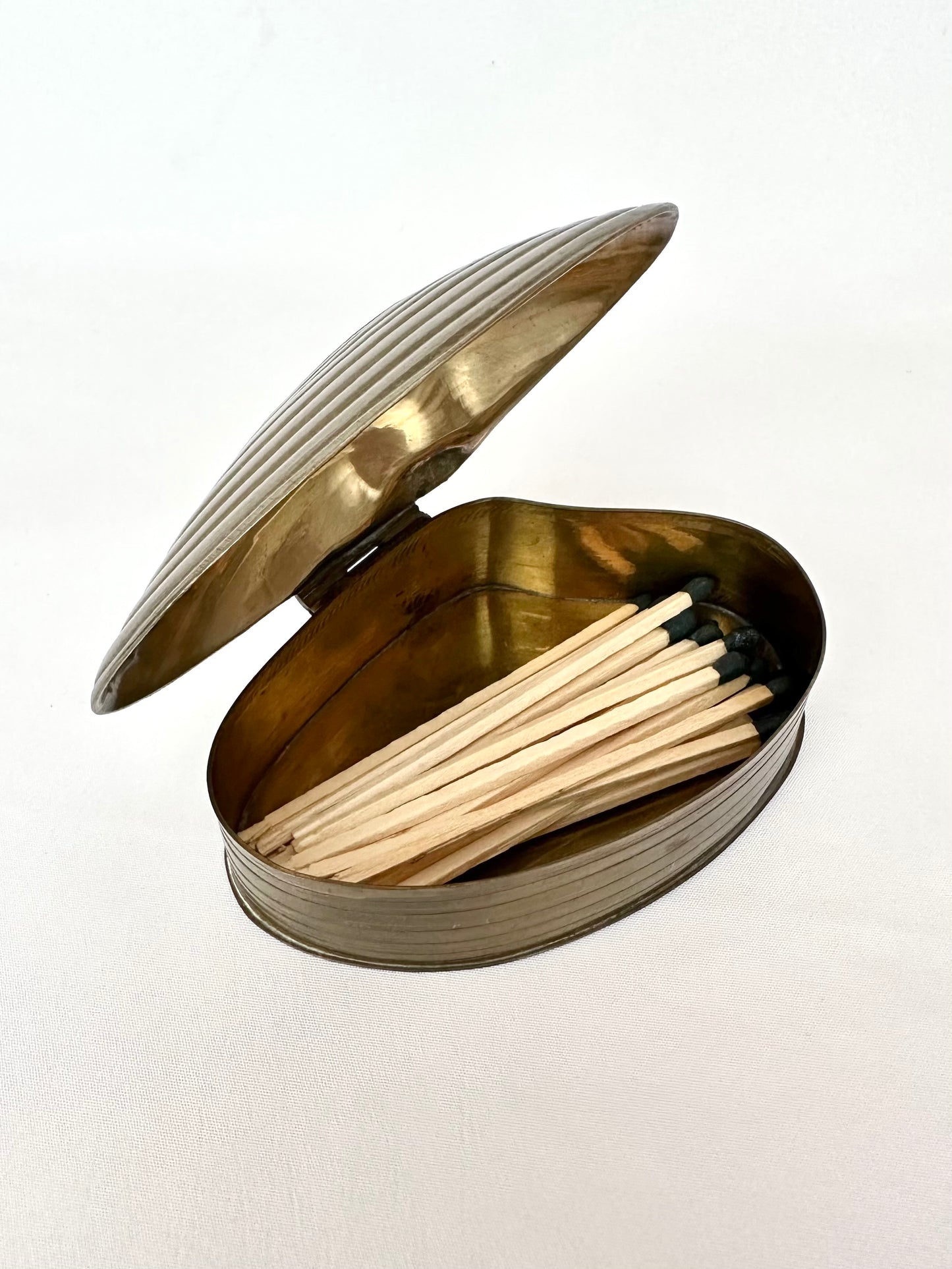 Ariel Clamshell Matchstick Vessel