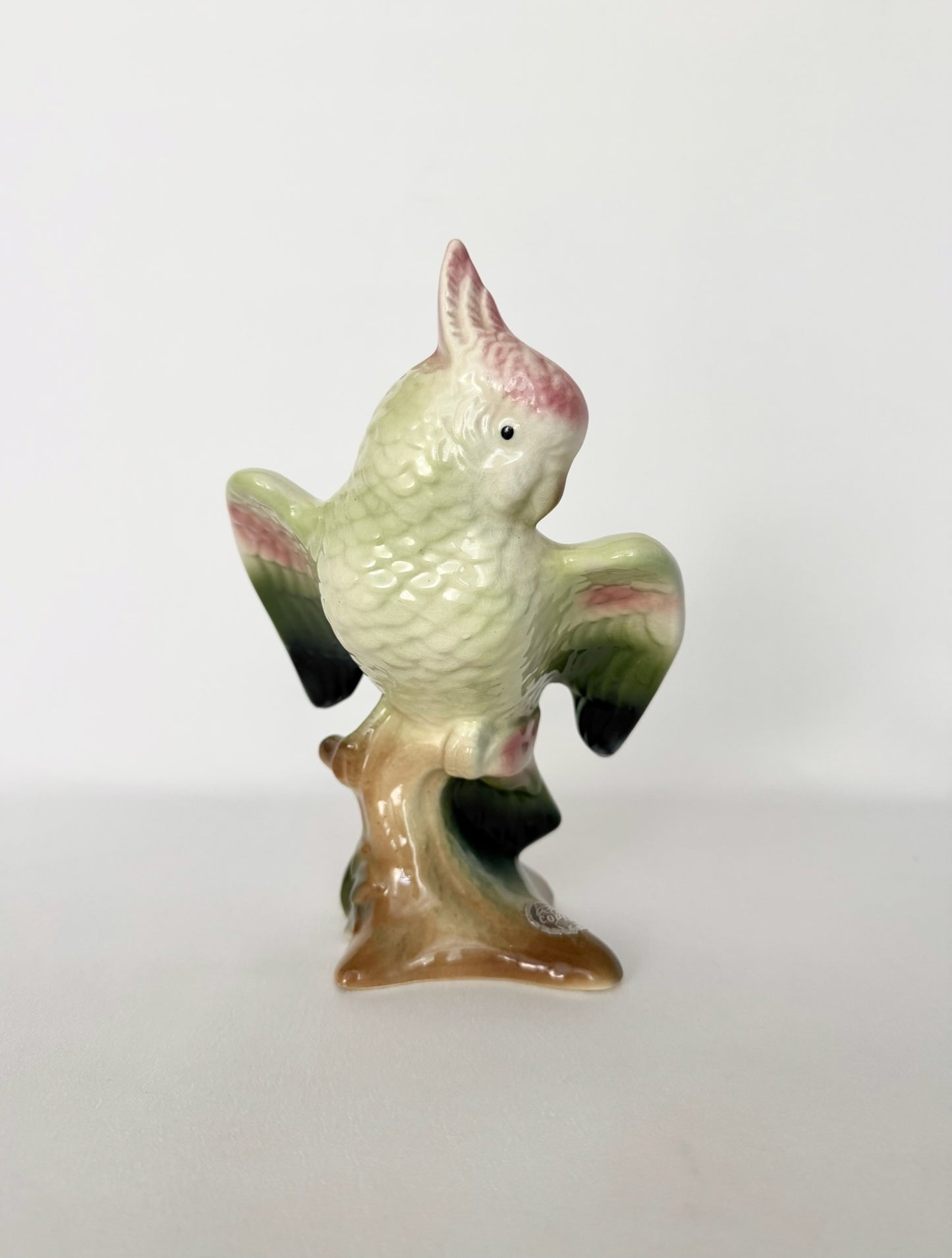 Ozuru Cockatoo Figurine