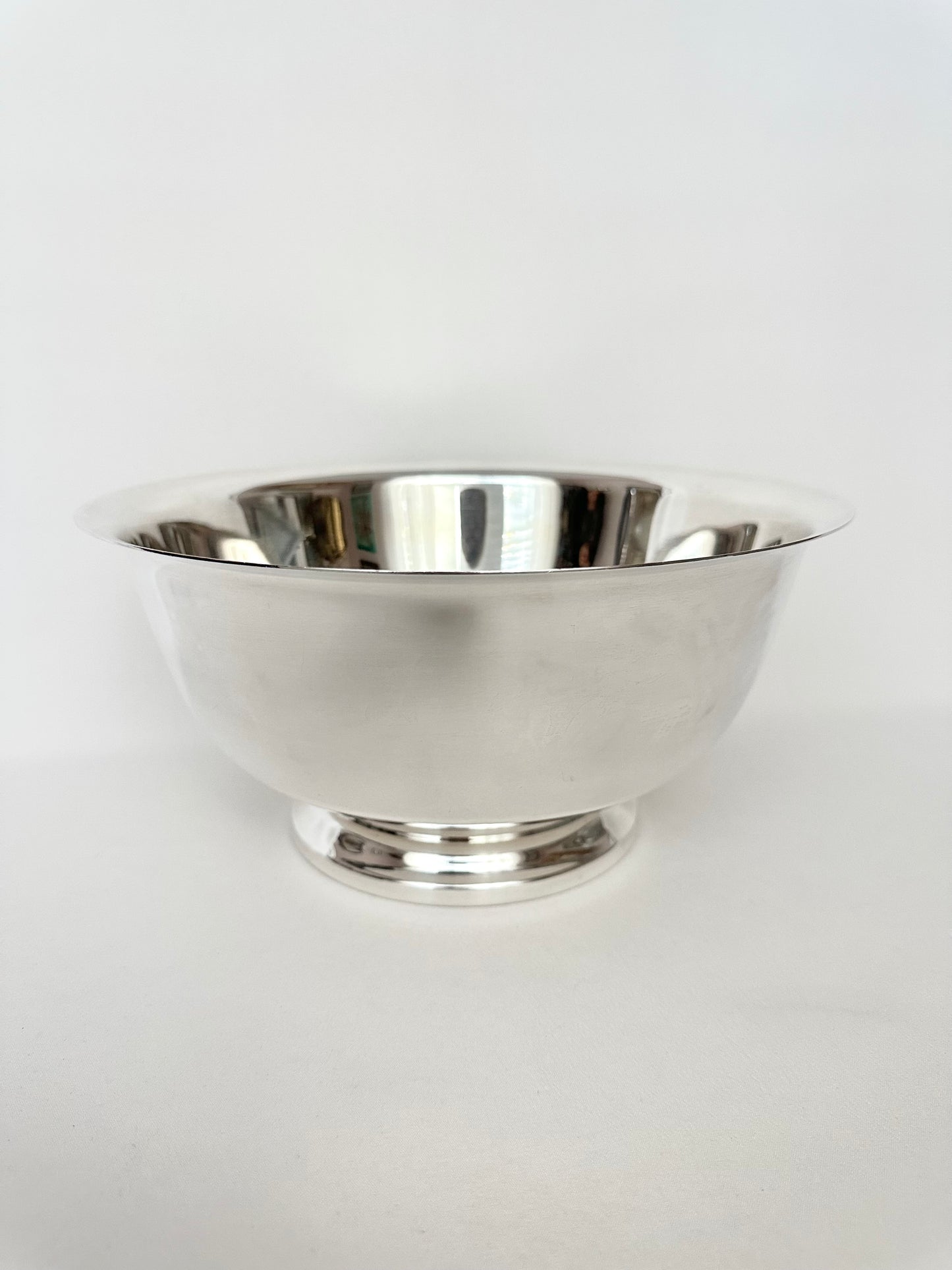 Vintage large silverplate Revere style serving bowl.