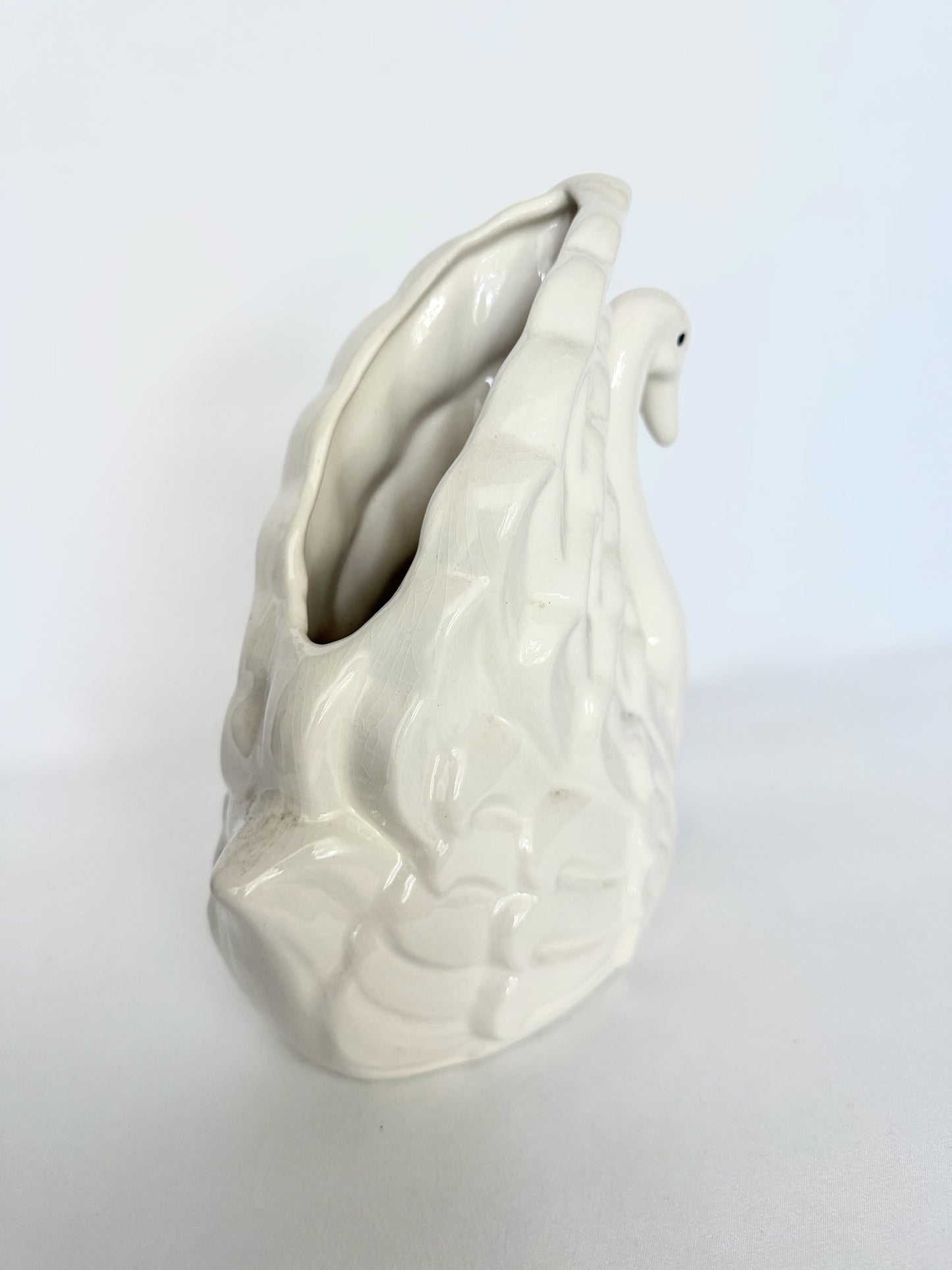 Jules Swan Vase