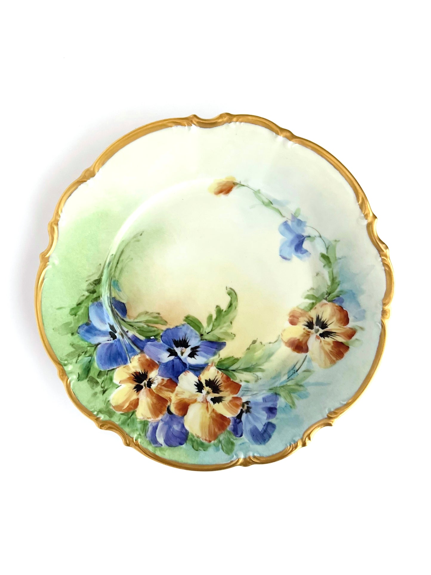 Pansy Cabinet Plate