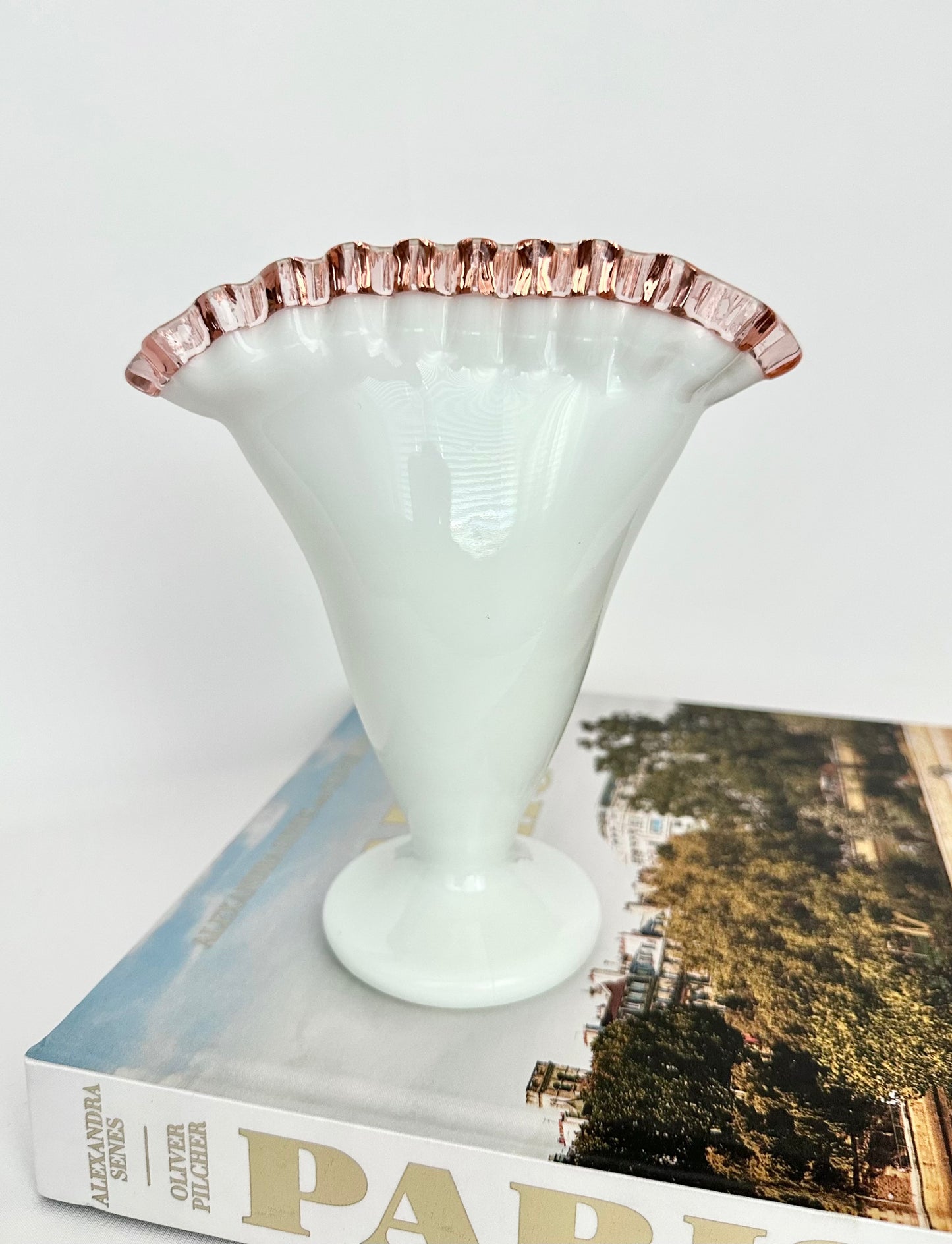 fenton rose crest white fan vase with crimped rim