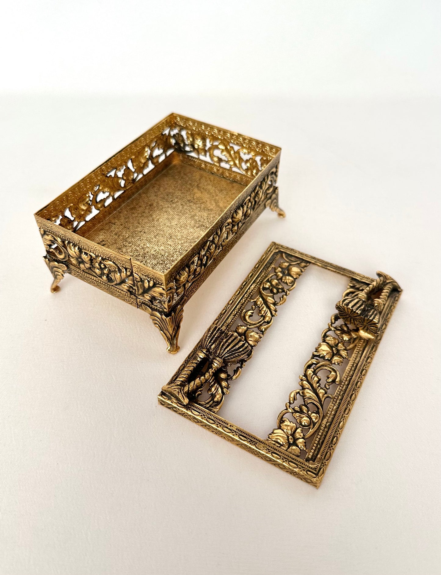 Aurelié Ormolu Tissue Box