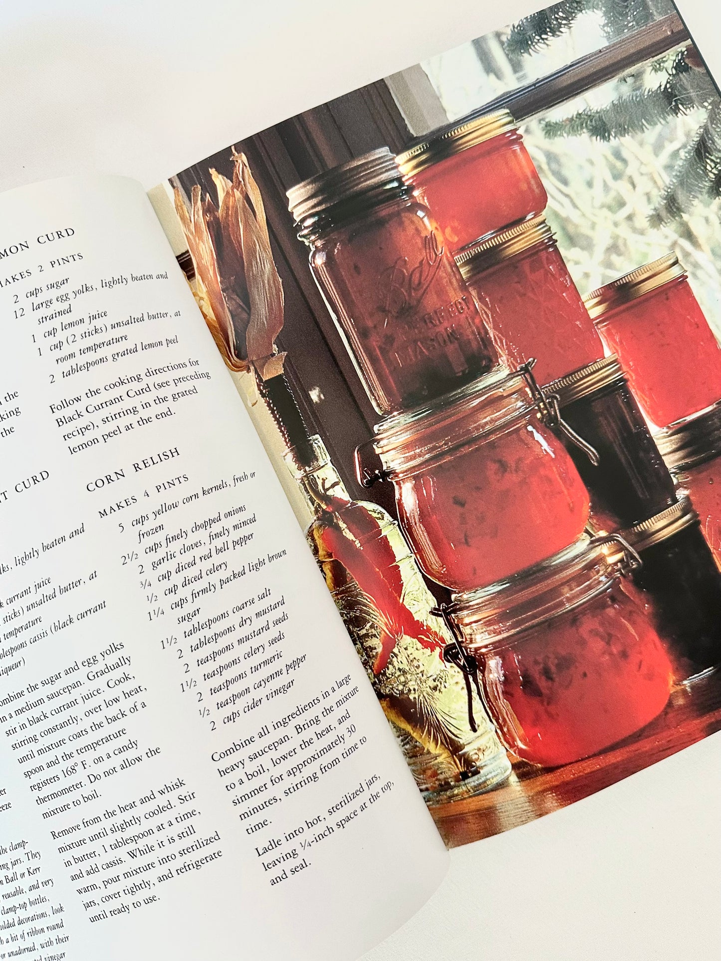 Martha Stewart's Christmas Book