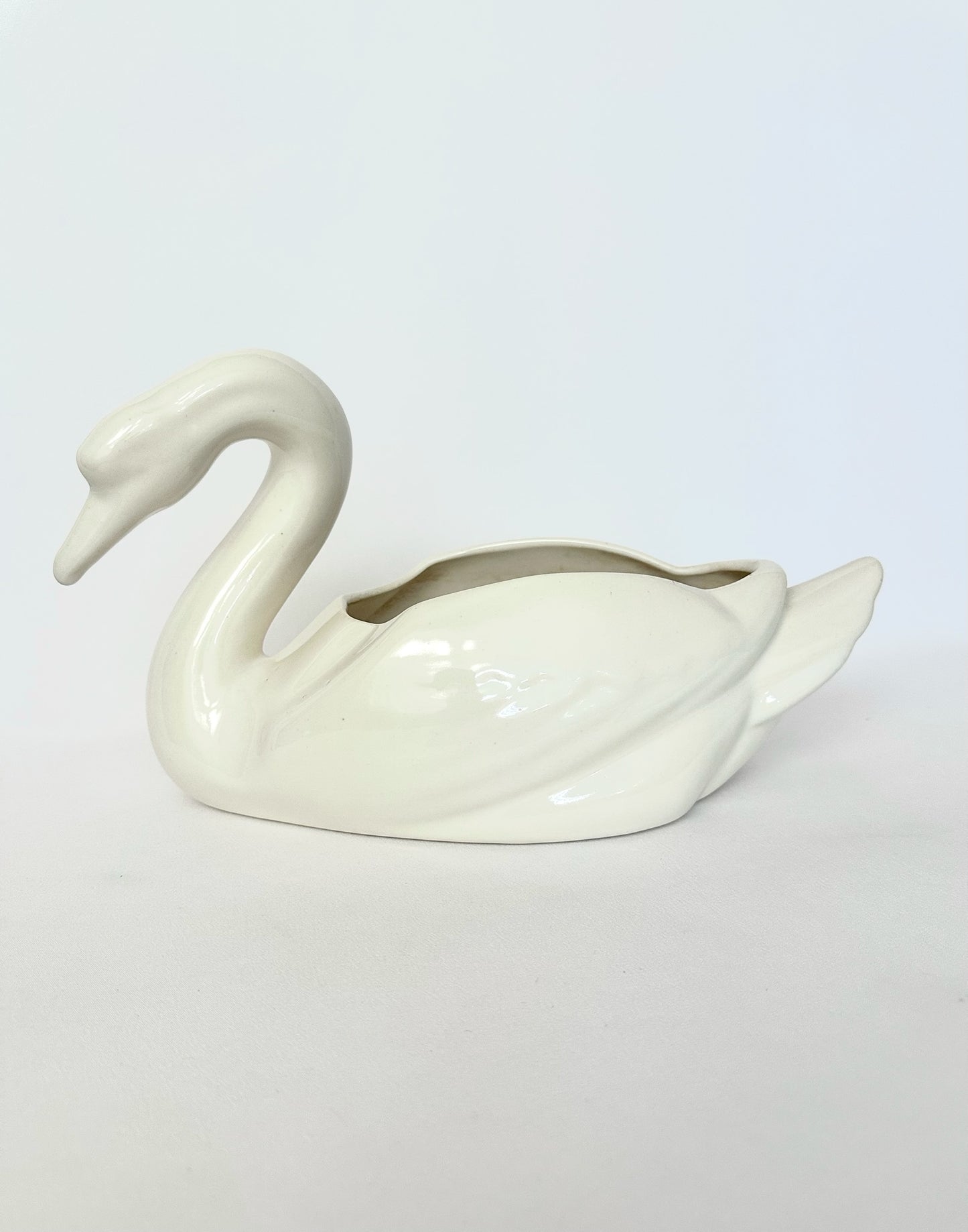 Lyric Ceramic Swan Planter