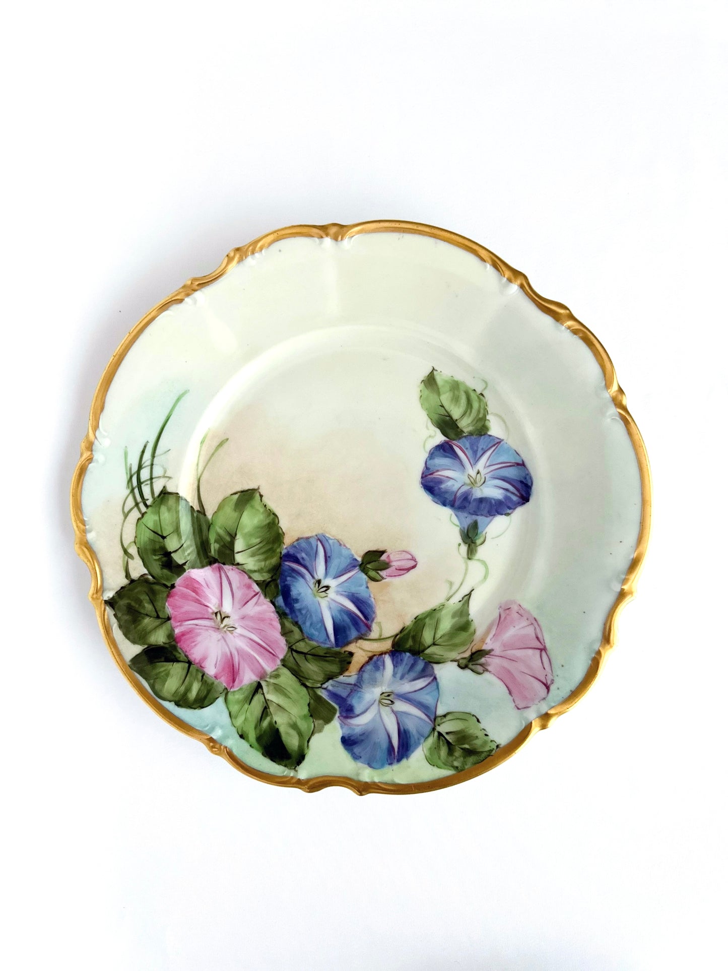 Petunia Cabinet Plate