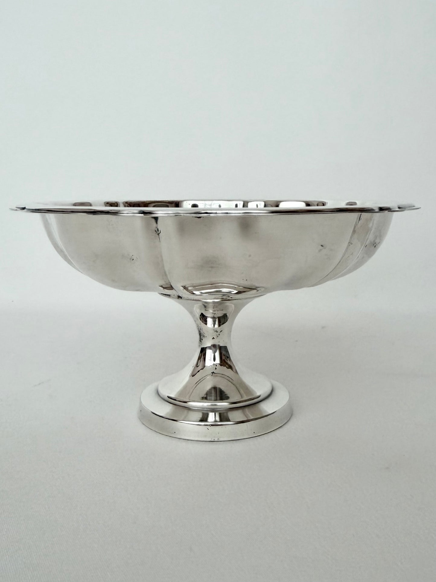 Liadan Pedestal Dish
