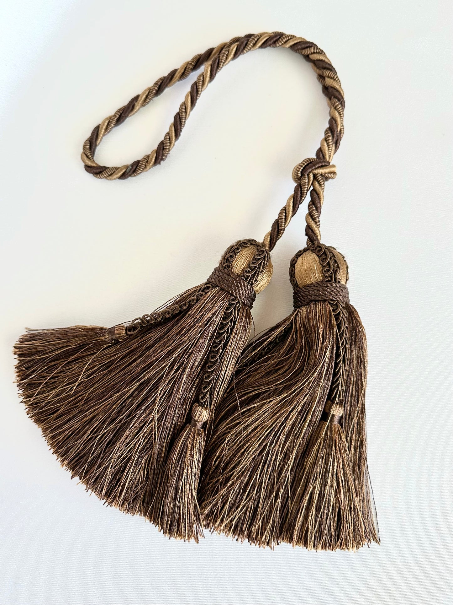 Isidoré Double Tassel
