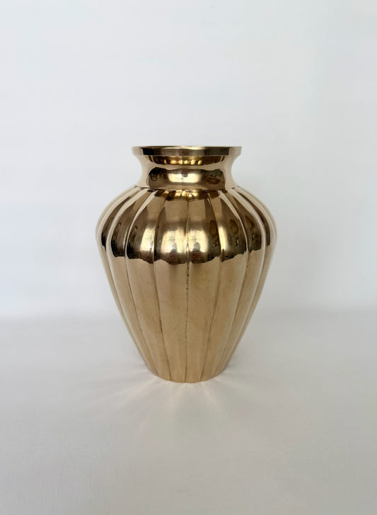 vintage medium sized fluted/ribbed brass urn style vase