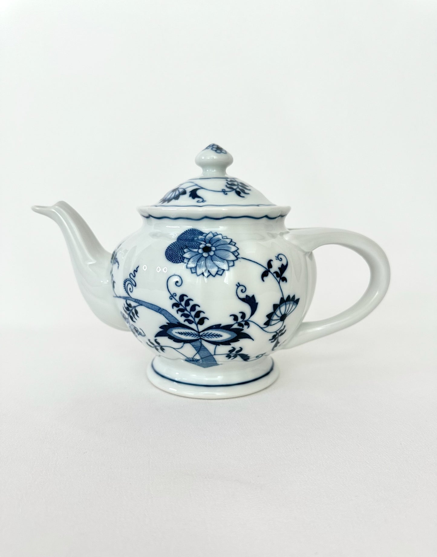 Piper Chinoiserie Teapot