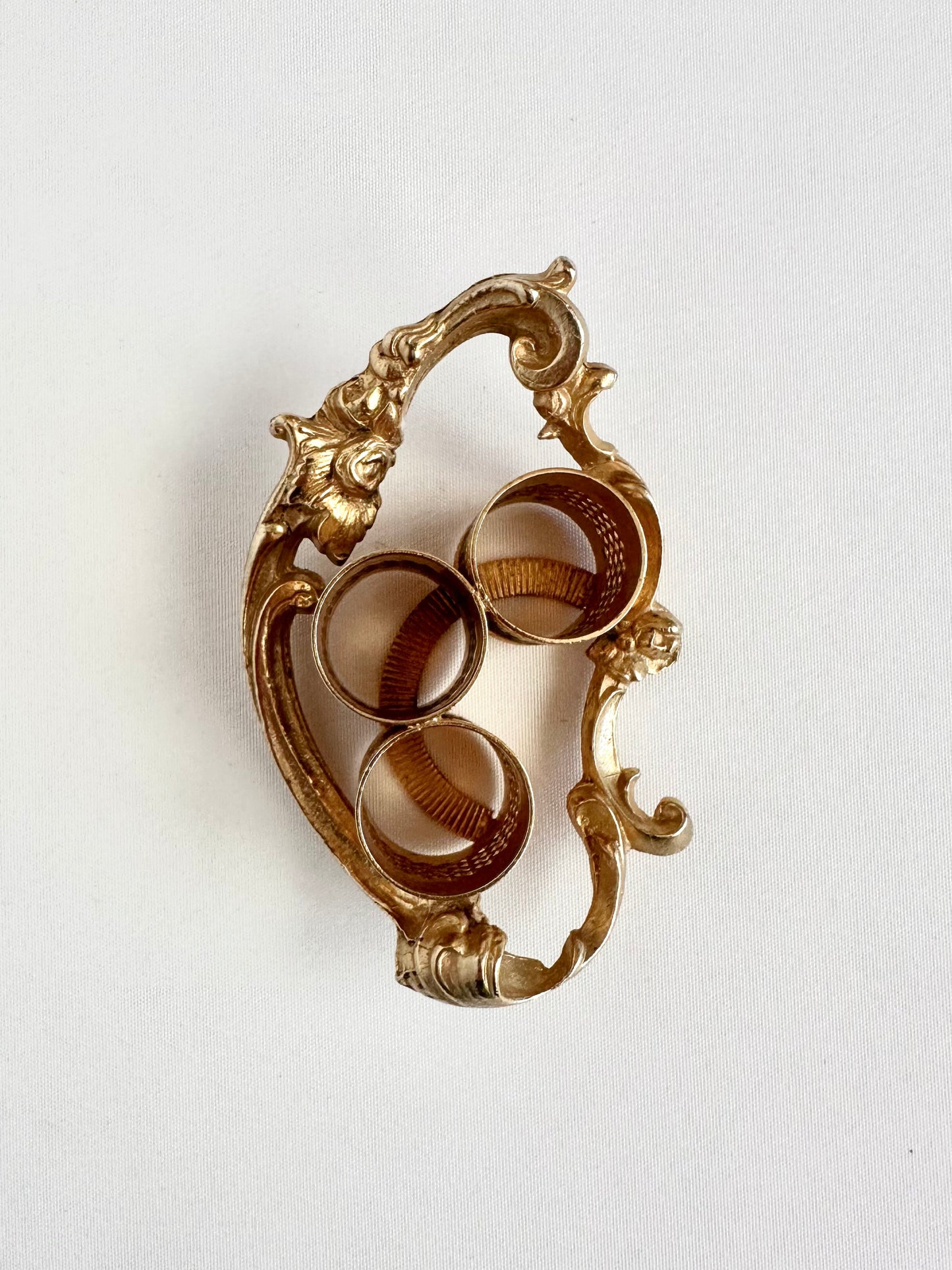 Cleora Lipstick Holder