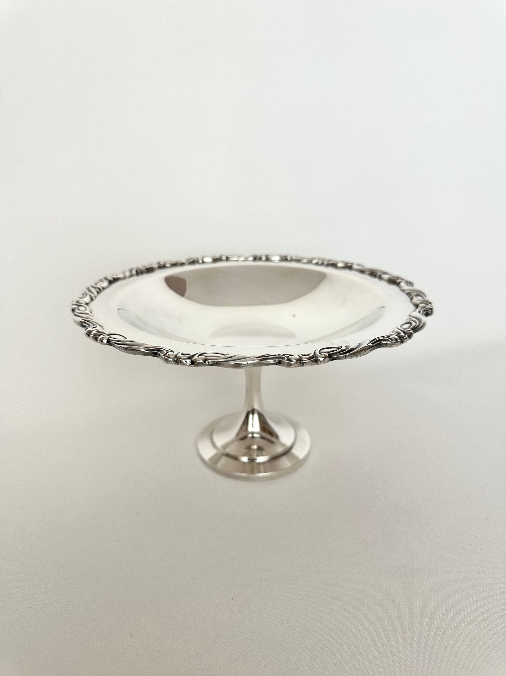 vintage silverplate pedestal dish with ornate rim by oneida