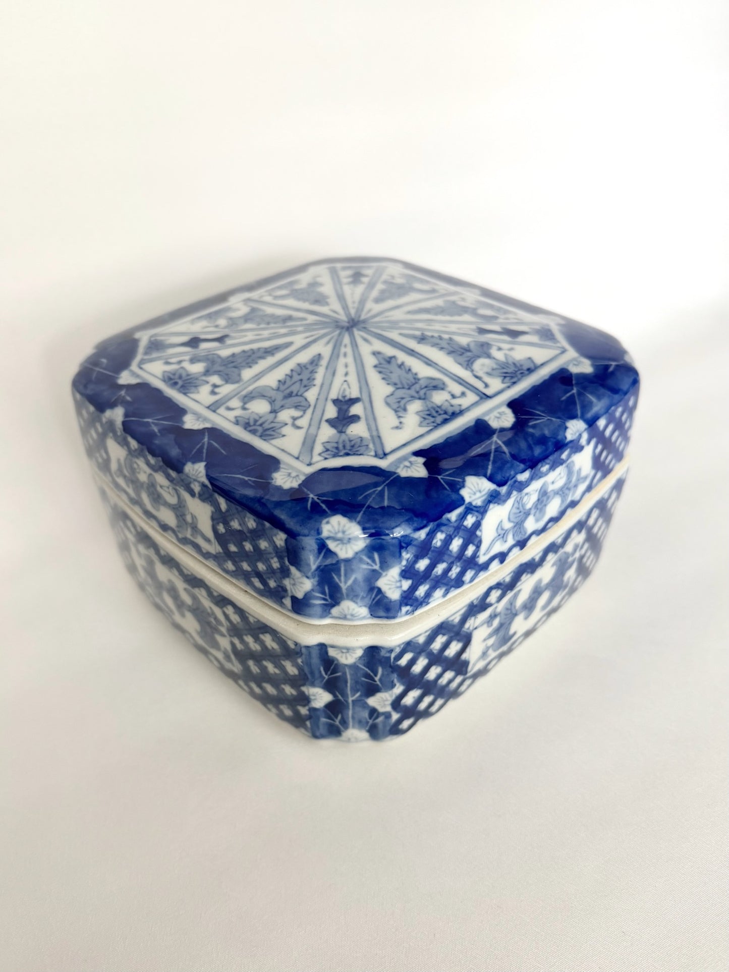 Philene Chinoiserie Lidded Box