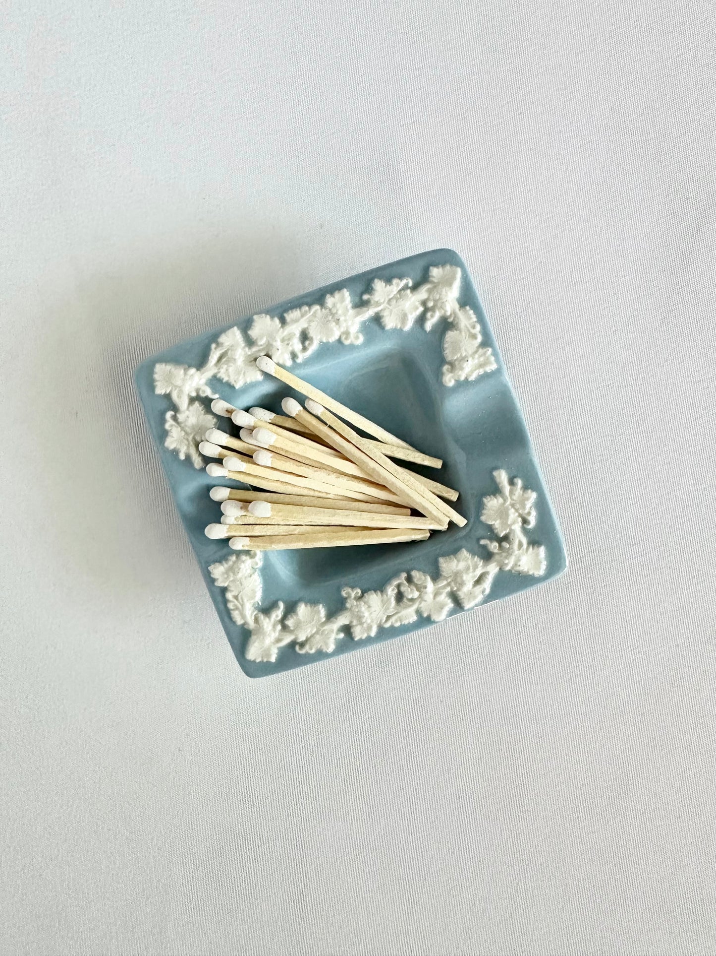 Liza Porcelain Matchstick Vessel