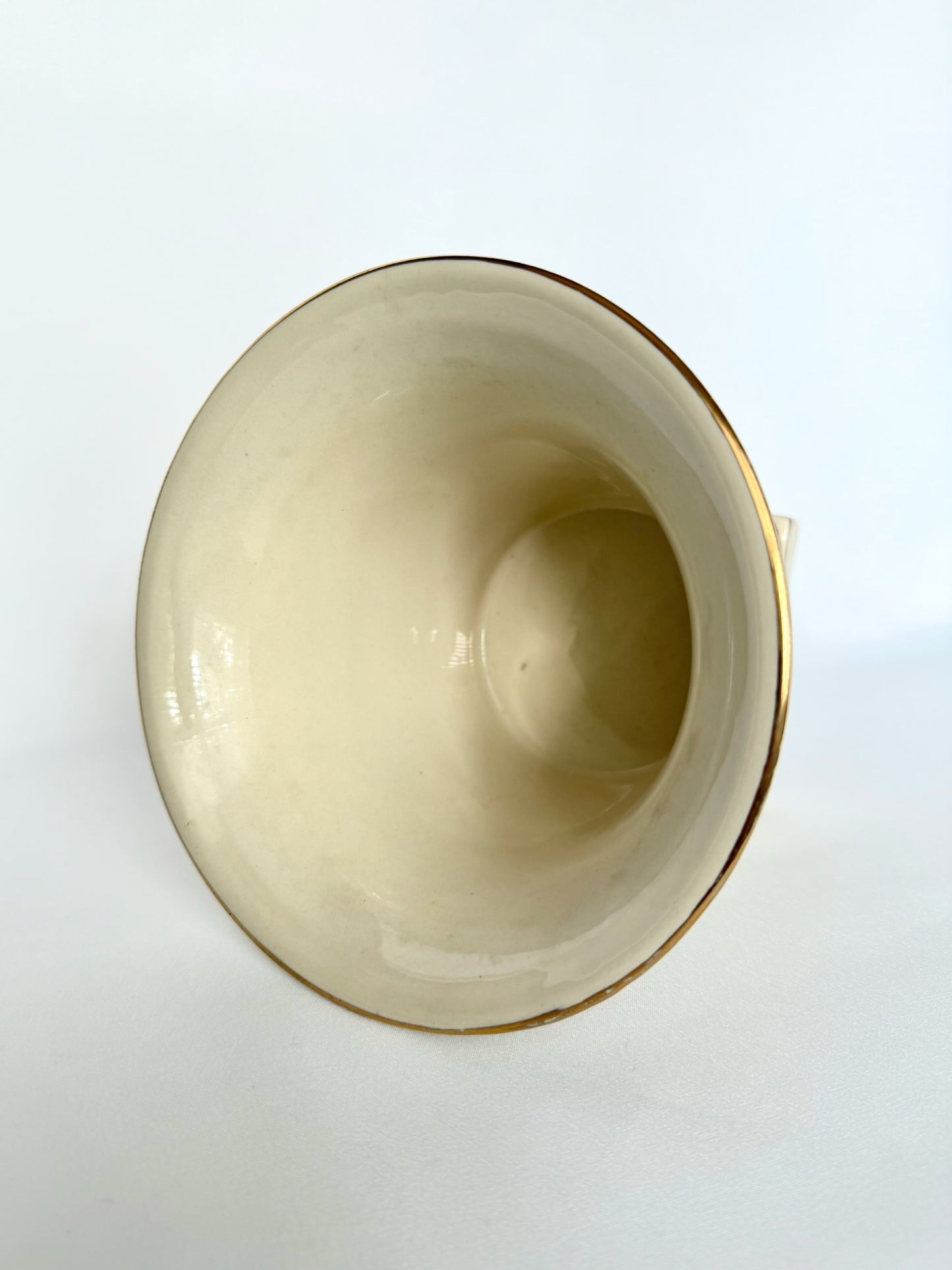 Laleh Cache Pot
