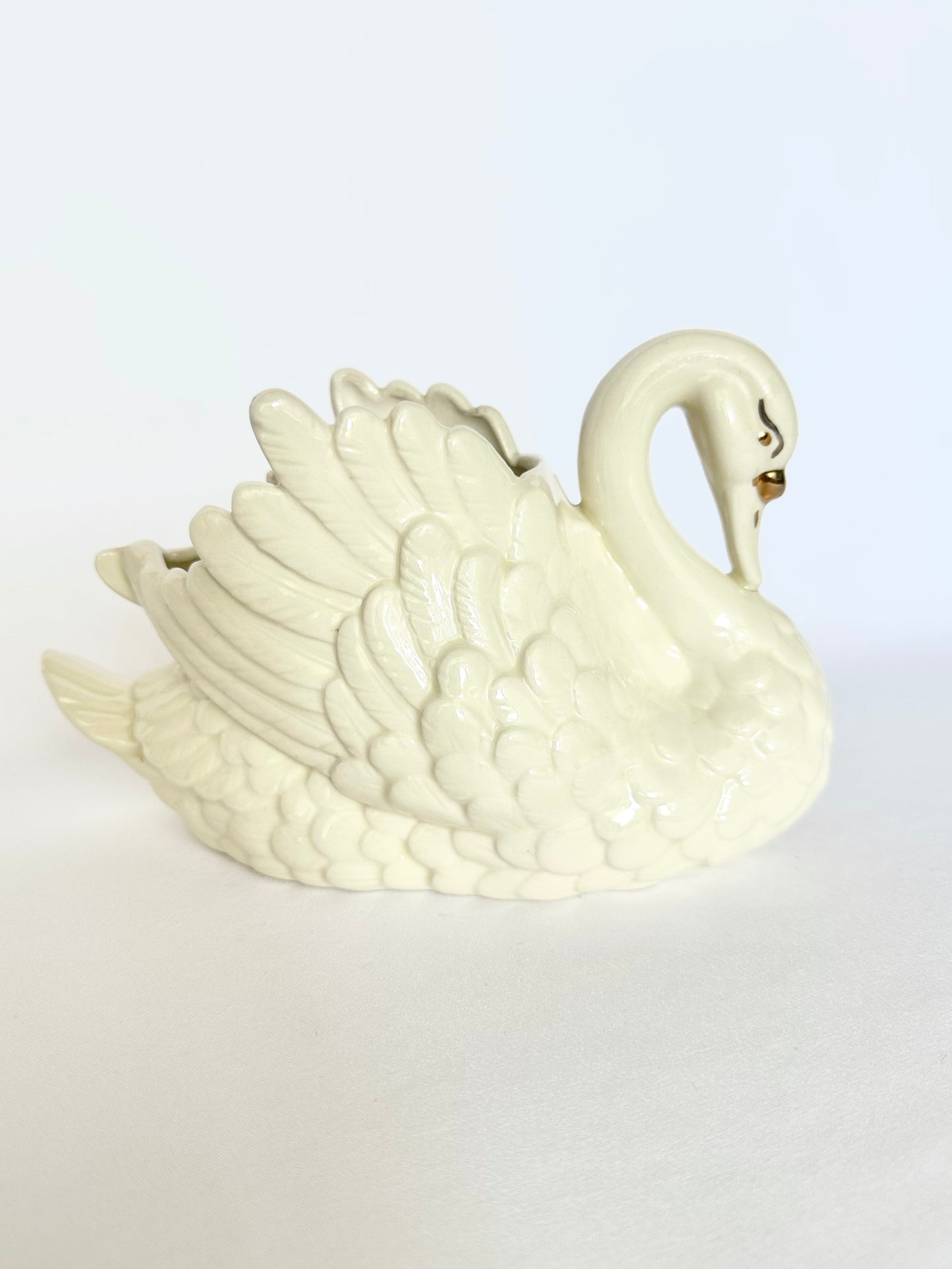 Philomena Swan Planter