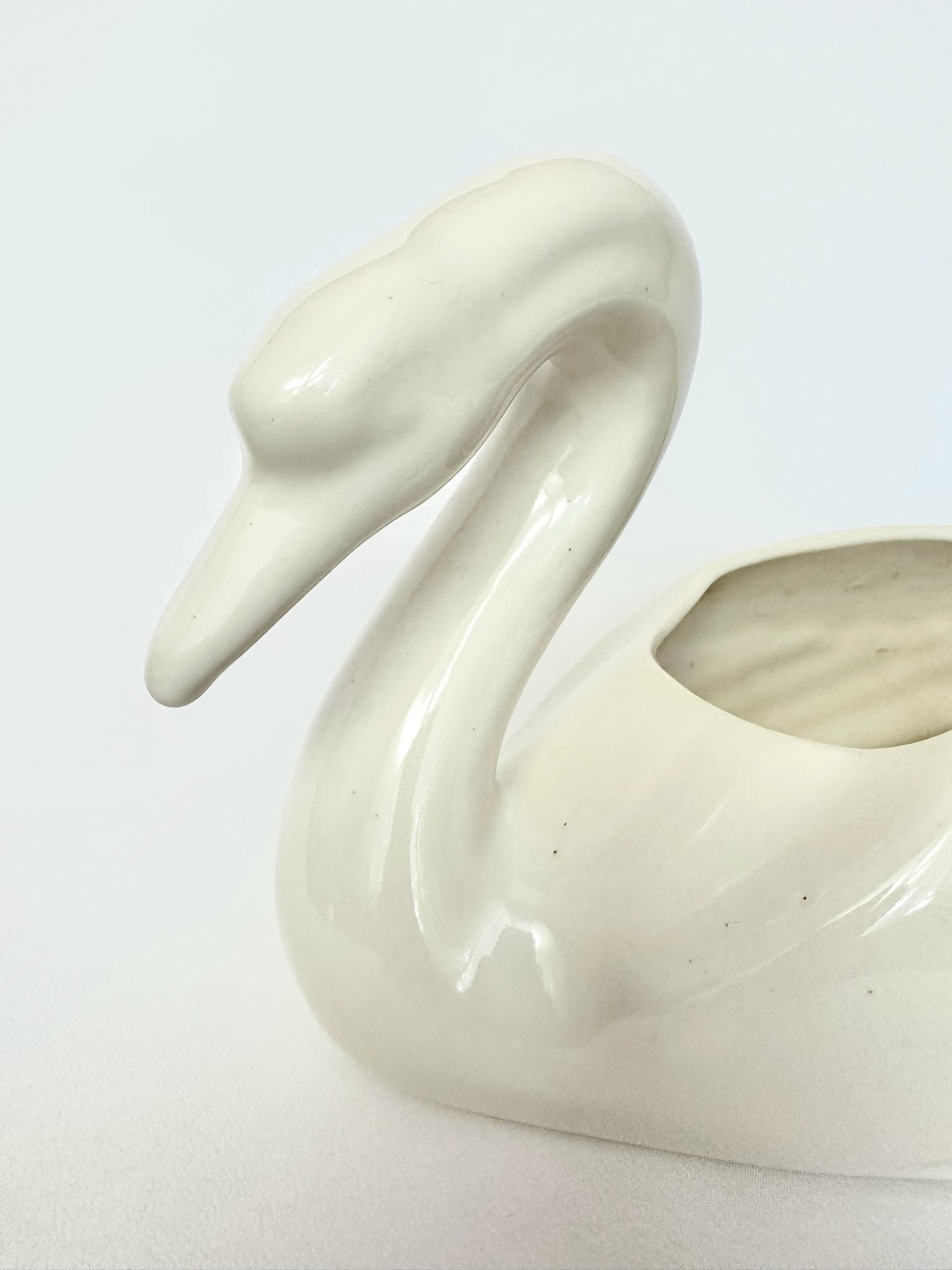 Lyric Ceramic Swan Planter